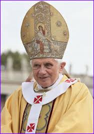 Gender and career, blackmail the Vatican behind the resignation of Benedict XVI