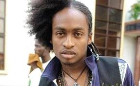 Denrele Edun and Family robbed at gunpoint by marrauders