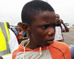 Lawyers Tell SSS To Release Stowaway Teen Or Charge Him To Court! Detaining Him For Too Long Is Unnecessary