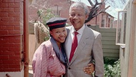 Nelson-Mandela-Embracing-006.jpg