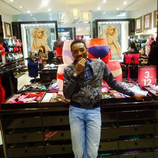PHOTOS: See Where Comedian Bovi Went Shopping For Electronics…….