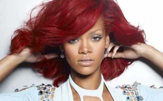+18 Photos: Rihanna goes Nak3d For Vogue Beach Photo Shoot!