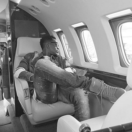 #Dreams #Whayasay: Nigerian Music Star, Patoranking Flies Private Jet in Style [@patorankingfire @dastormgbemiga @naijamaican @skyyvodkaNG]